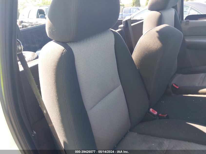 2008 GMC Sierra 1500 Work Truck VIN: 1GTEC14X28Z212139 Lot: 39426577