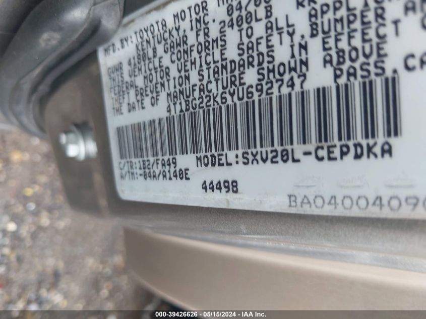 2000 Toyota Camry Ce VIN: 4T1BG22K6YU692747 Lot: 39426626