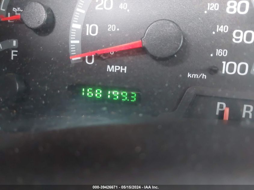 2002 Ford F-150 Lariat/Xlt VIN: 1FTRW08L02KE17016 Lot: 39426671