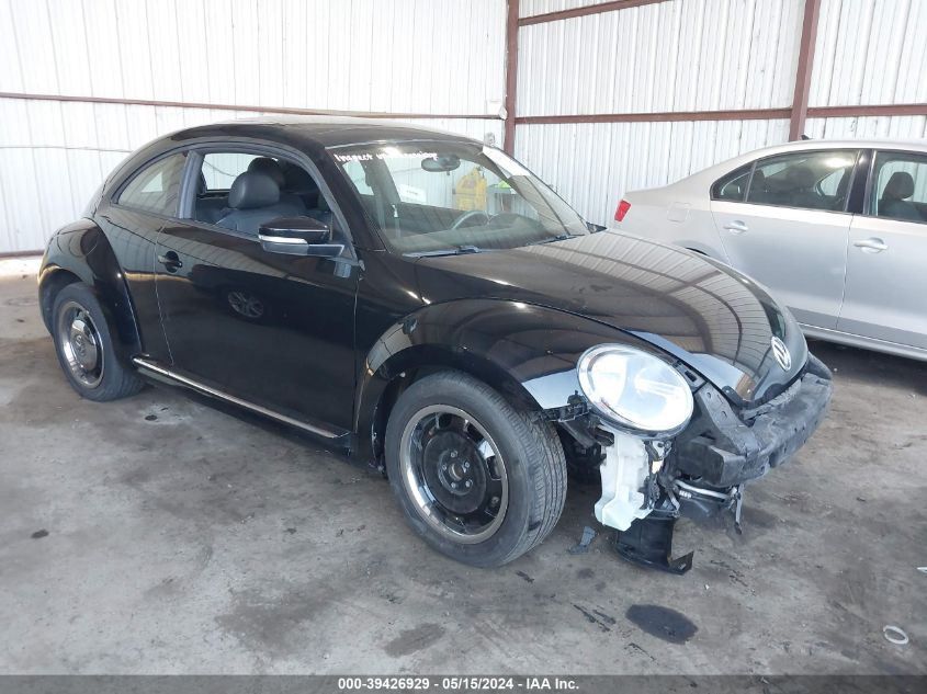 2012 Volkswagen Beetle 2.5L VIN: 3VWJP7AT1CM647037 Lot: 39426929