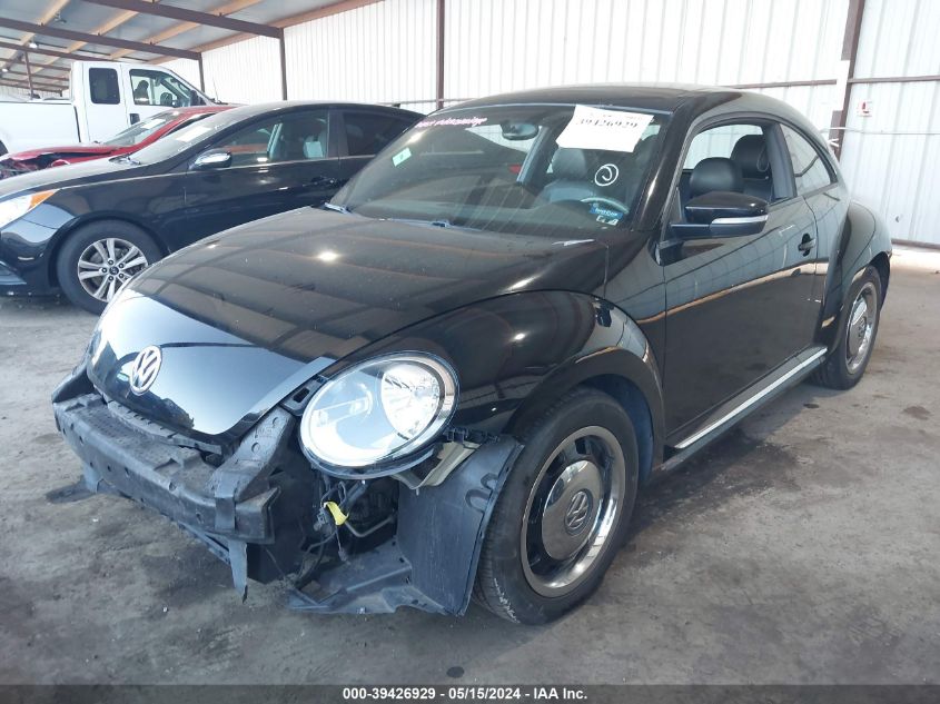 2012 Volkswagen Beetle 2.5L VIN: 3VWJP7AT1CM647037 Lot: 39426929