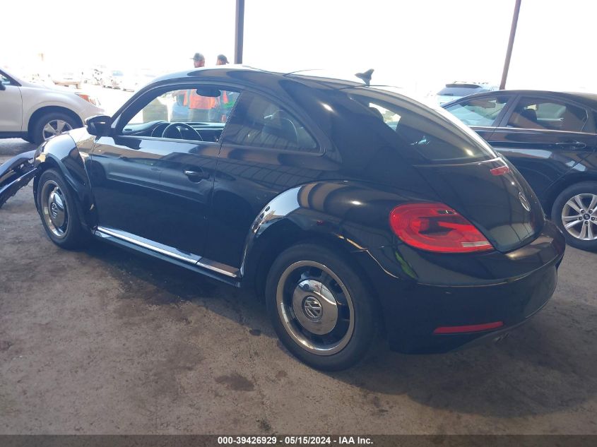 2012 Volkswagen Beetle 2.5L VIN: 3VWJP7AT1CM647037 Lot: 39426929