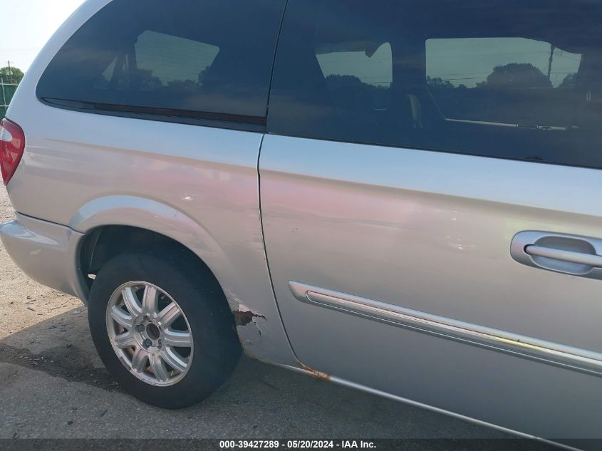 2005 Chrysler Town & Country Touring VIN: 2C4GP54L55R536564 Lot: 39427289