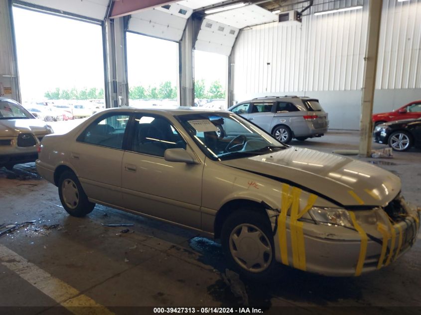 2000 Toyota Camry Ce VIN: 4T1BG22K8YU661242 Lot: 39427313