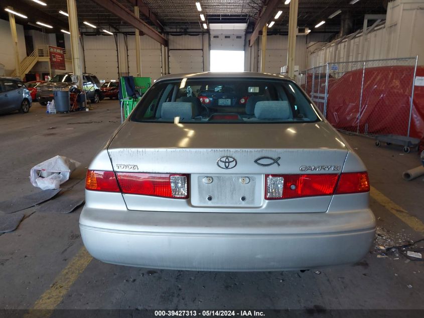 2000 Toyota Camry Ce VIN: 4T1BG22K8YU661242 Lot: 39427313