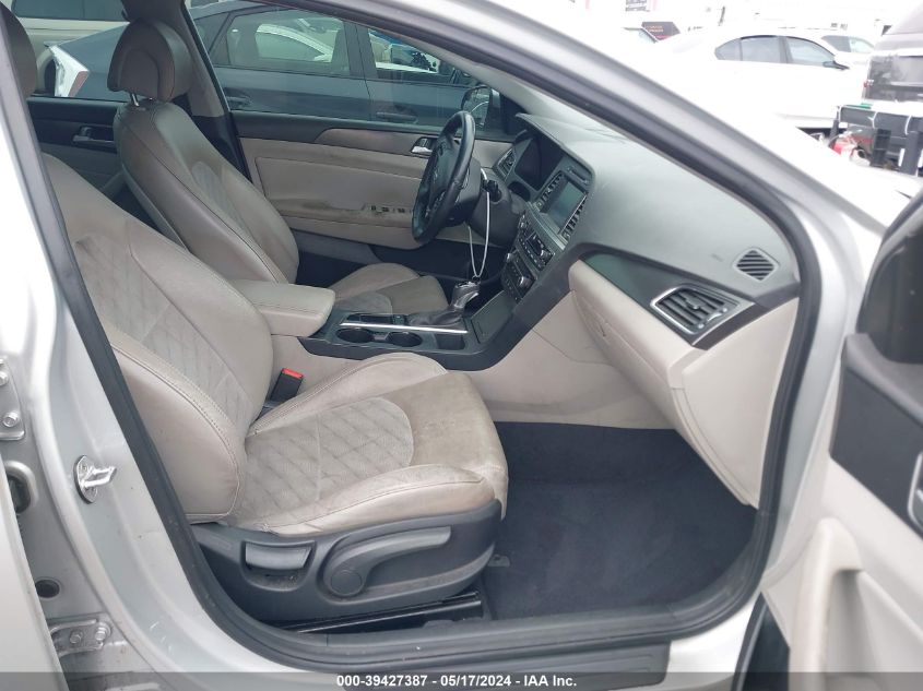 VIN 5NPE34AF7HH564623 2017 HYUNDAI SONATA SPORT