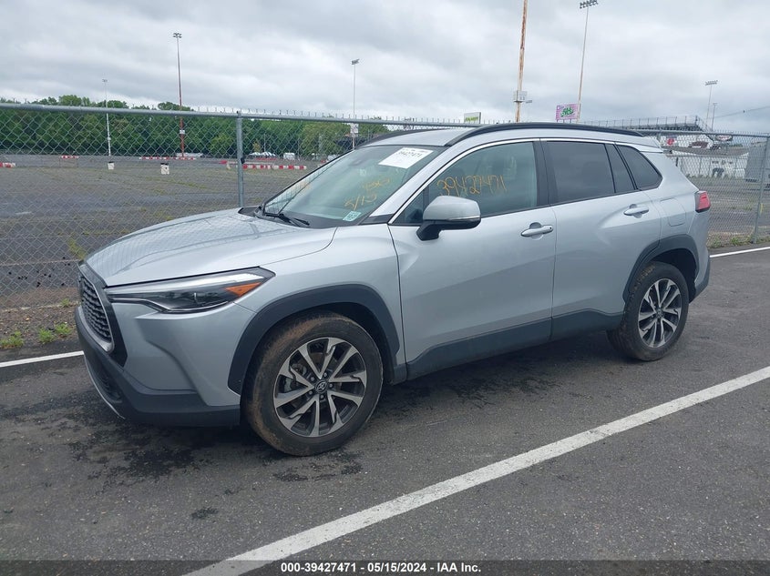 2022 Toyota Corolla Cross Xle VIN: 7MUEAABG8NV022549 Lot: 39427471