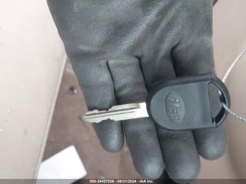 2006 Ford F-150 Stx/Xl/Xlt VIN: 1FTRX12W26NA05450 Lot: 39427536