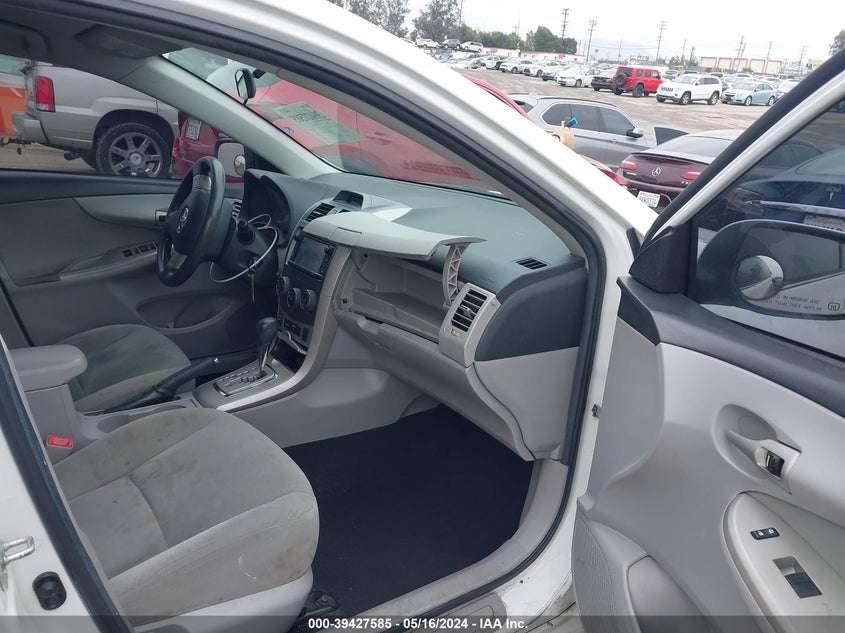 2013 TOYOTA COROLLA LE - 5YFBU4EE8DP109052