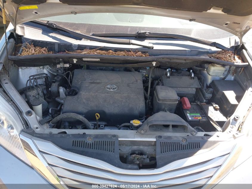 2015 Toyota Sienna Le 8 Passenger VIN: 5TDKK3DC8FS624272 Lot: 39427624