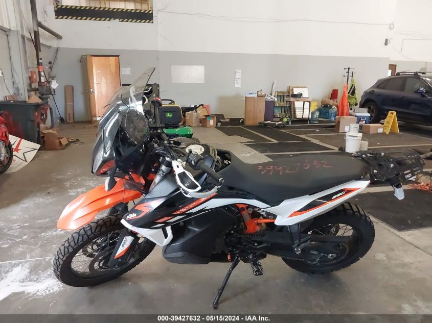 2021 Ktm 890 Adventure R VIN: VBKTR640XMM806795 Lot: 39427632