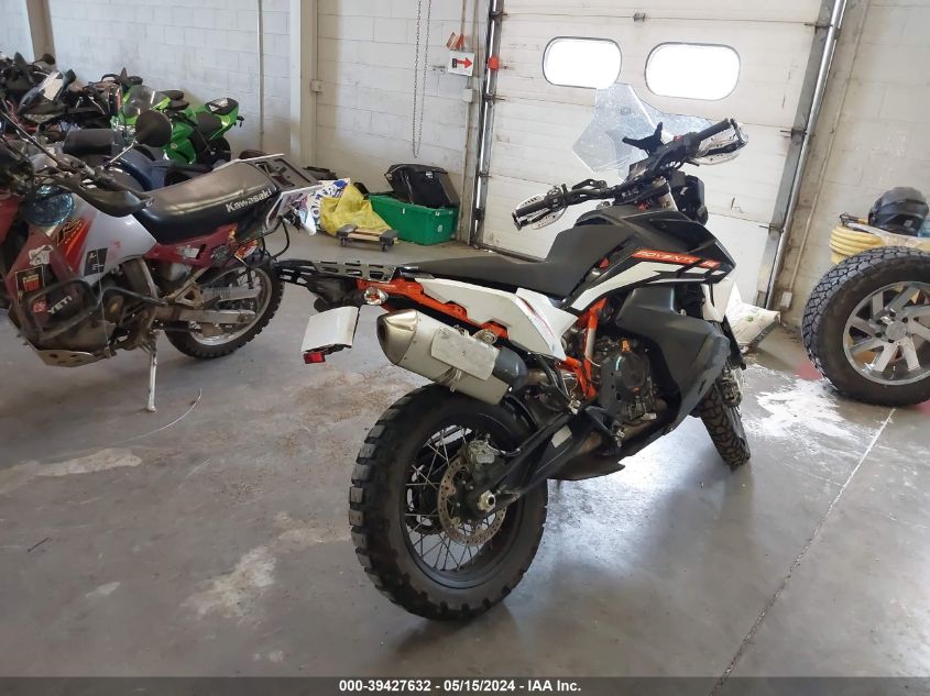 2021 Ktm 890 Adventure R VIN: VBKTR640XMM806795 Lot: 39427632