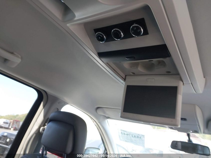 2010 Volkswagen Routan Se VIN: 2V4RW3D19AR424395 Lot: 39427642