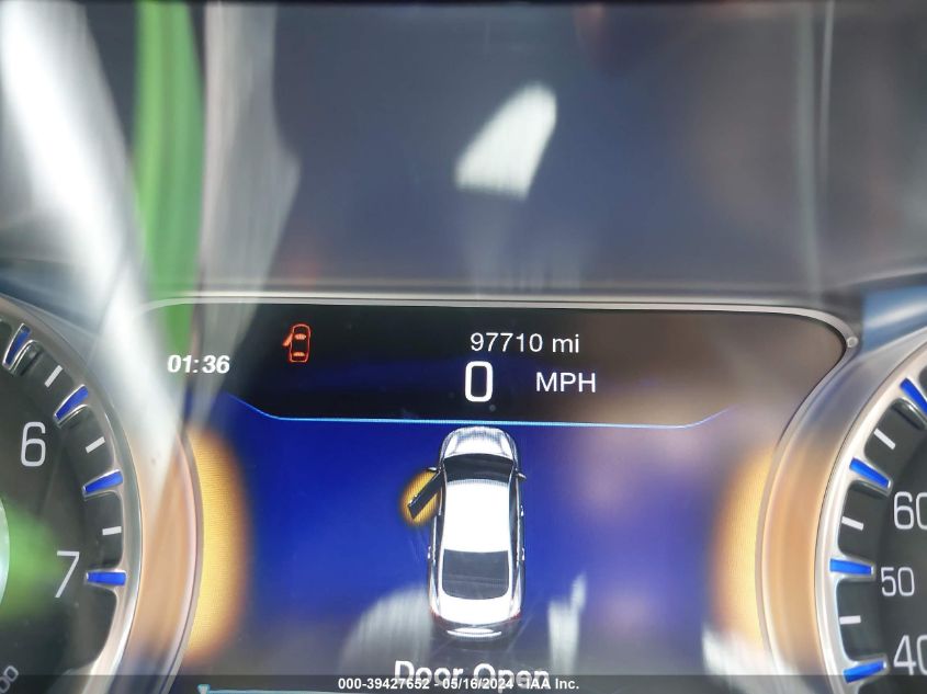 2015 Chrysler 200 C VIN: 1C3CCCCB4FN550370 Lot: 39427652