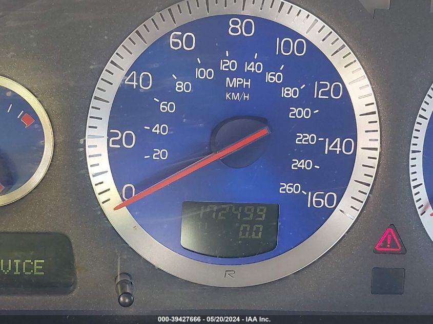 2004 Volvo V70 R VIN: YV1SJ52Y742416864 Lot: 39427666