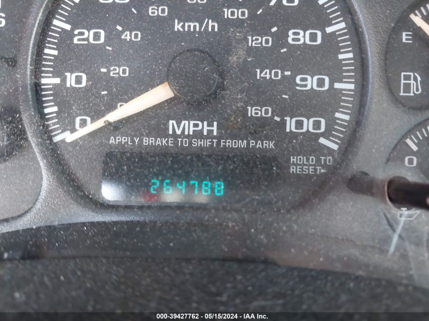 2002 Chevrolet Suburban 1500 Ls VIN: 1GNFK16Z92J110050 Lot: 39427762