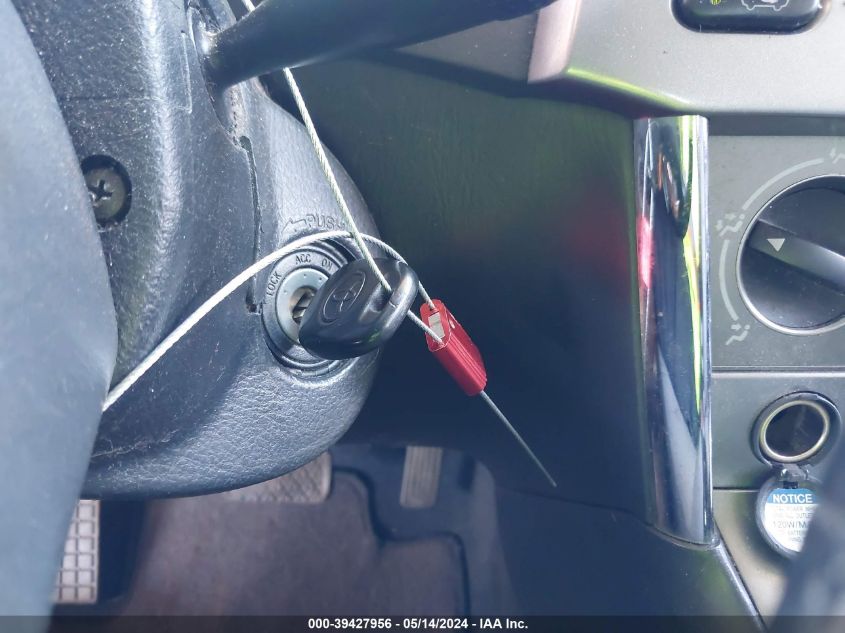 2005 Toyota Matrix Xr VIN: 2T1KR30E15C435263 Lot: 39427956