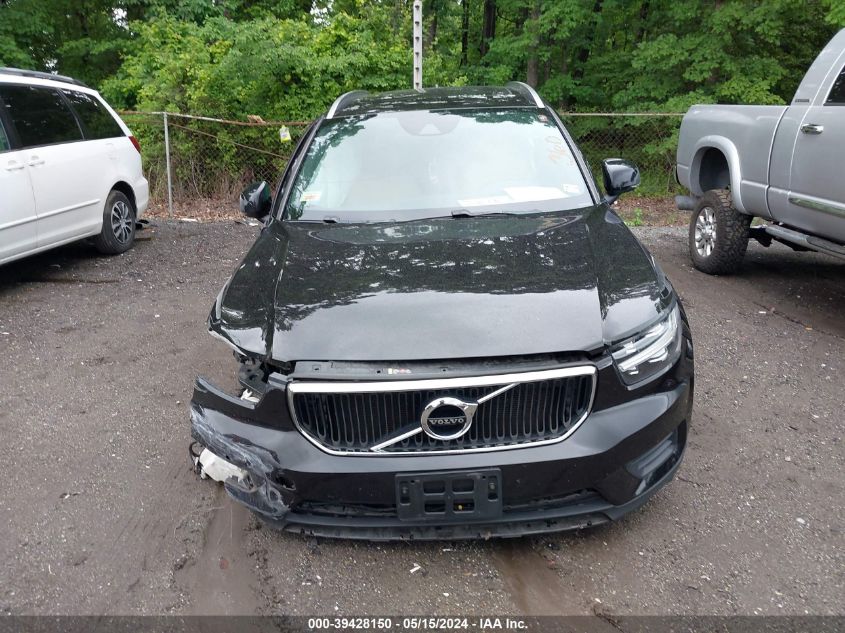 2019 Volvo Xc40 T5 Momentum/T5 R-Design VIN: YV4162XZ4K2013616 Lot: 39428150