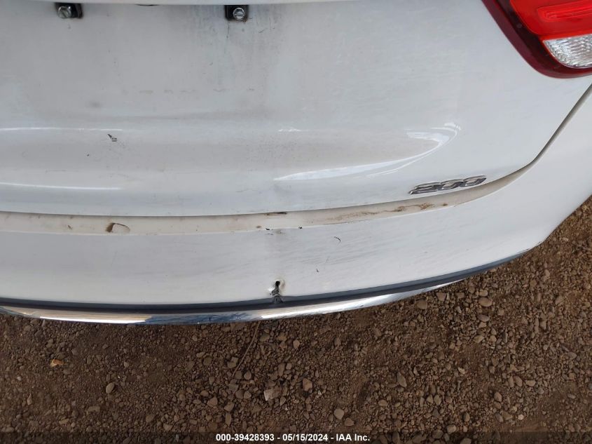 2015 Chrysler 200 Limited VIN: 1C3CCCAB4FN670835 Lot: 39428393