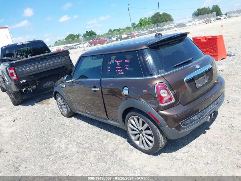 2010 Mini Cooper S VIN: WMWMF7C58ATW89587 Lot: 39428567