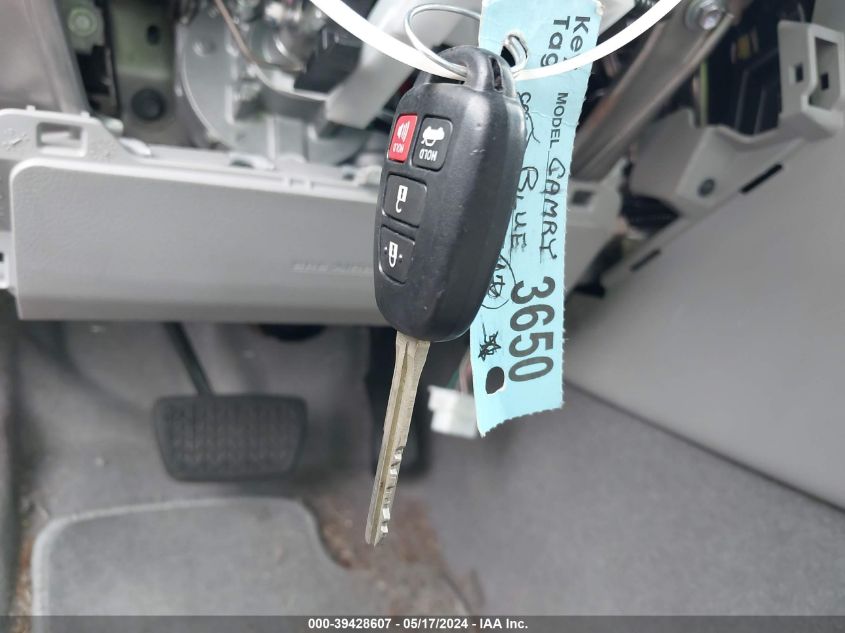 2016 Toyota Camry Le VIN: 4T4BF1FK1GR572642 Lot: 39428607