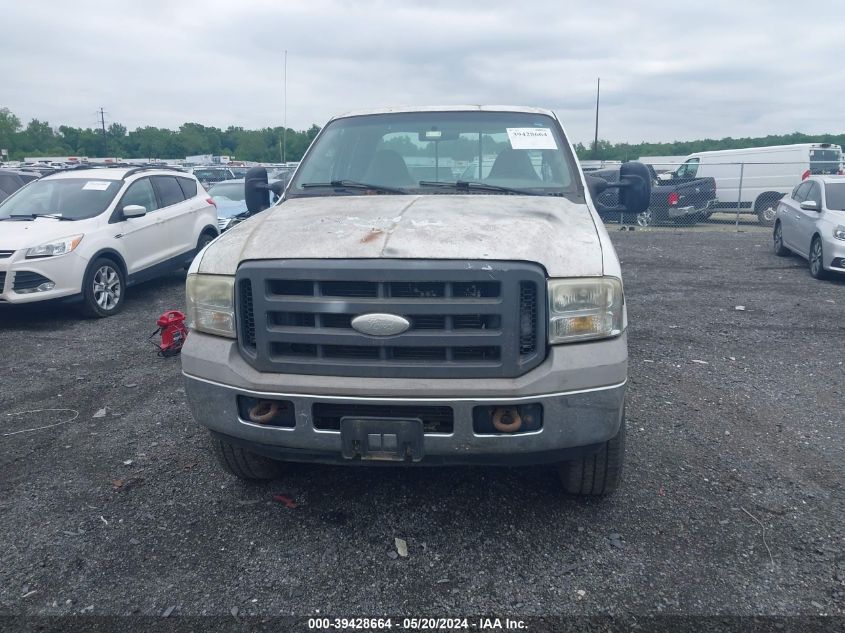 2005 Ford F-350 Lariat/Xl/Xlt VIN: 1FTWX31505EB62724 Lot: 39428664