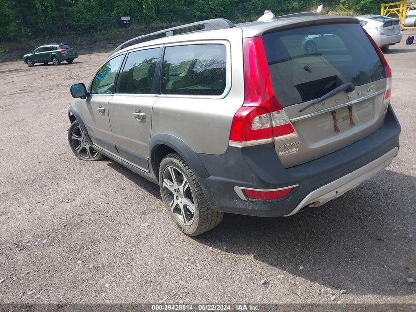 2015 VOLVO XC70 T6 - YV4902NK7F1222788