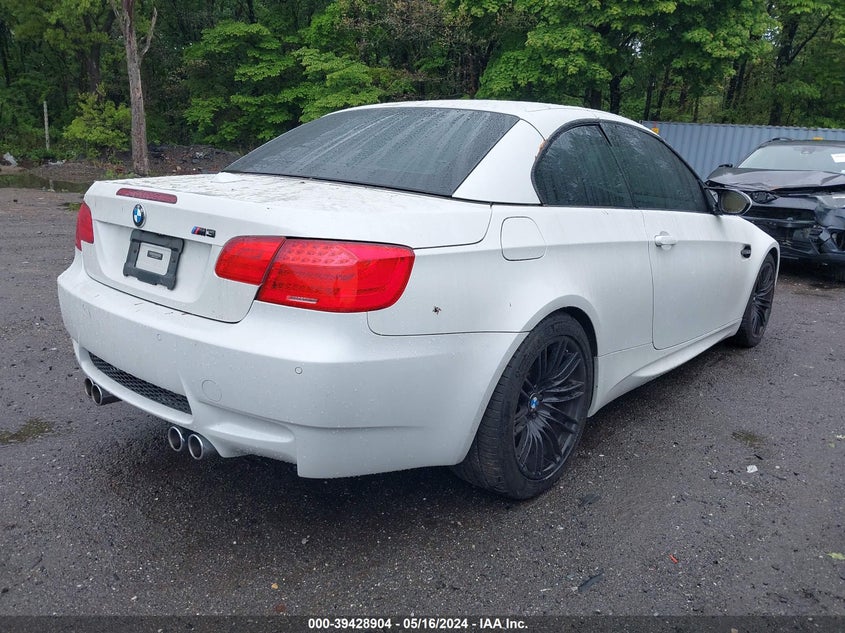 2013 BMW M3 VIN: WBSDX9C54DJ840560 Lot: 39428904
