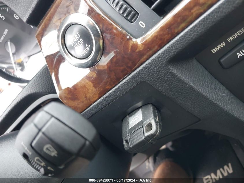 2008 BMW 328 I VIN: WBAWL13508PX18999 Lot: 39428971