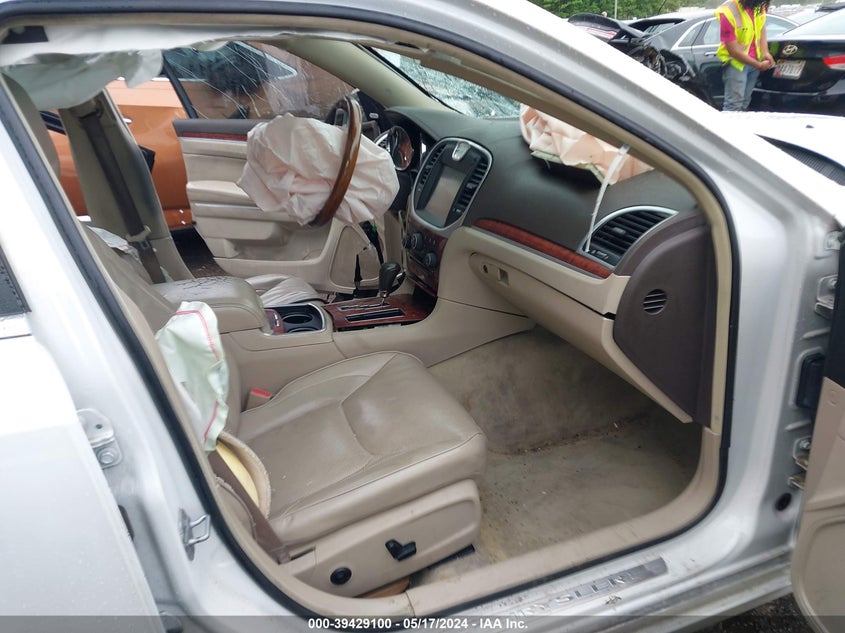 2011 Chrysler 300C VIN: 2C3CK6CT9BH530308 Lot: 39429100