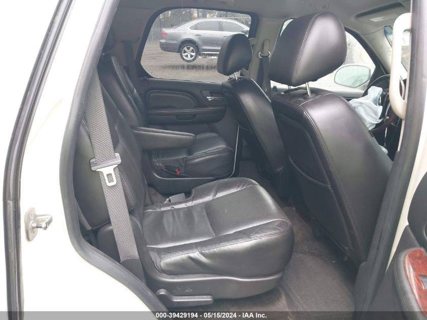 2010 Cadillac Escalade Standard VIN: 1GYUKAEF3AR122793 Lot: 39429194