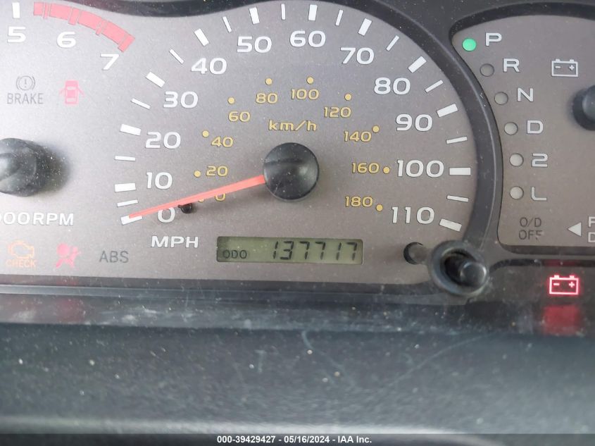 2004 Toyota Sequoia Sr5 V8 VIN: 5TDBT44A34S222593 Lot: 39429427