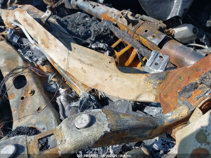 2018 Chevrolet Malibu Lt VIN: 1G1ZD5ST1JF175140 Lot: 39429563