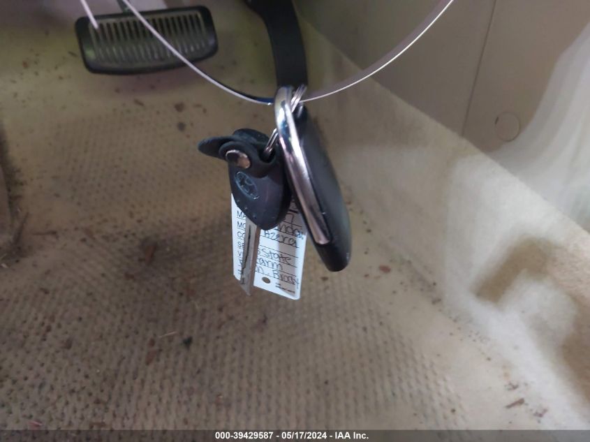 2007 Hyundai Azera Limited/Se VIN: KMHFC46F57A175638 Lot: 39429587