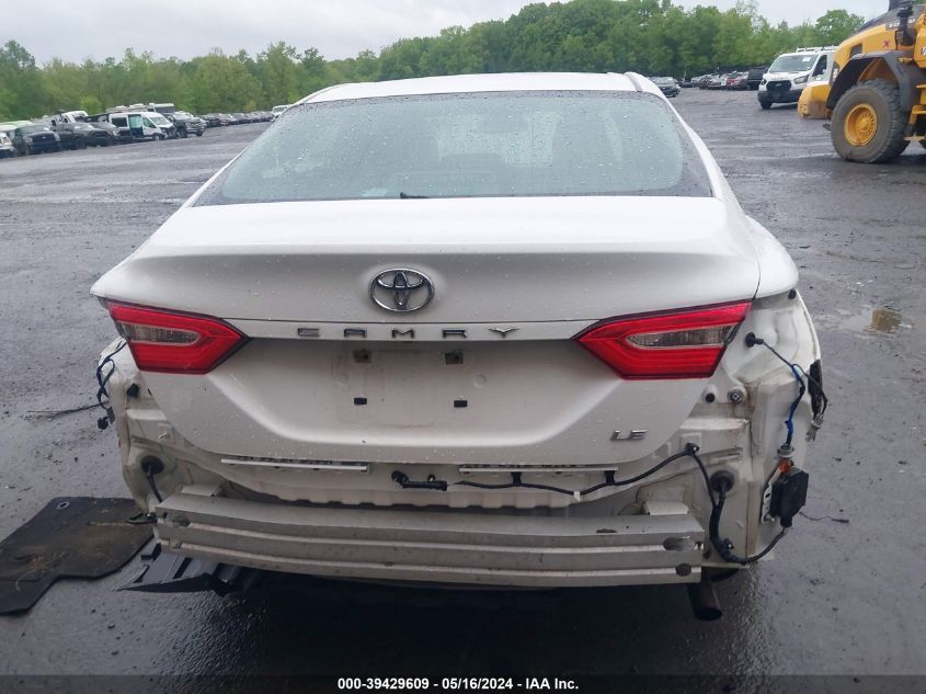 2018 Toyota Camry Le VIN: 4T1B11HK1JU064975 Lot: 39429609