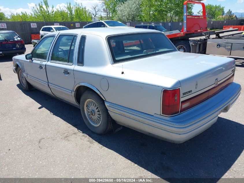 1993 Lincoln Town Car Executive VIN: 1LNLM81W1PY668304 Lot: 39429650