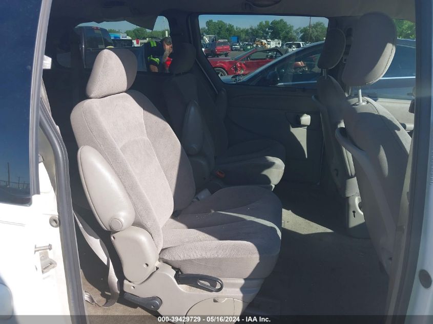 2003 Dodge Grand Caravan Sport VIN: 2D4GP44353R119066 Lot: 39429729