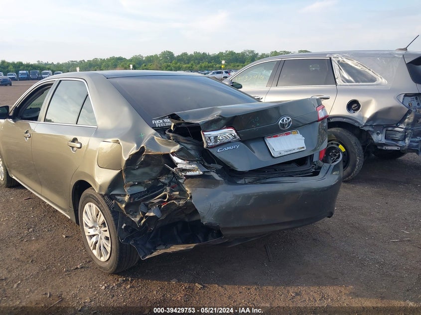 2014 Toyota Camry Le VIN: 4T1BF1FK6EU748334 Lot: 39429753