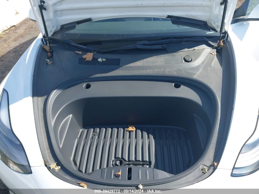 2022 Tesla Model 3 Long Range Dual Motor All-Wheel Drive VIN: 5YJ3E1EB3NF123251 Lot: 39429772