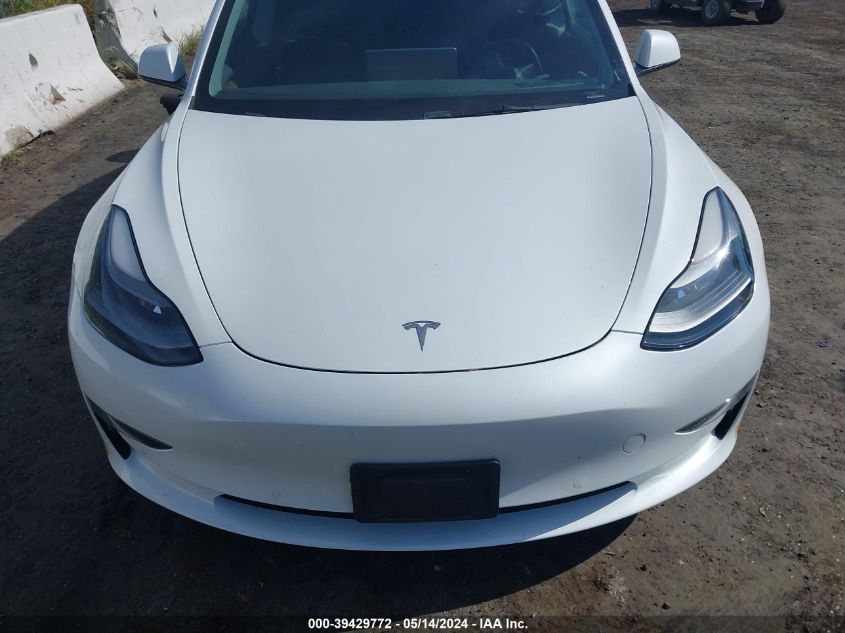 2022 Tesla Model 3 Long Range Dual Motor All-Wheel Drive VIN: 5YJ3E1EB3NF123251 Lot: 39429772