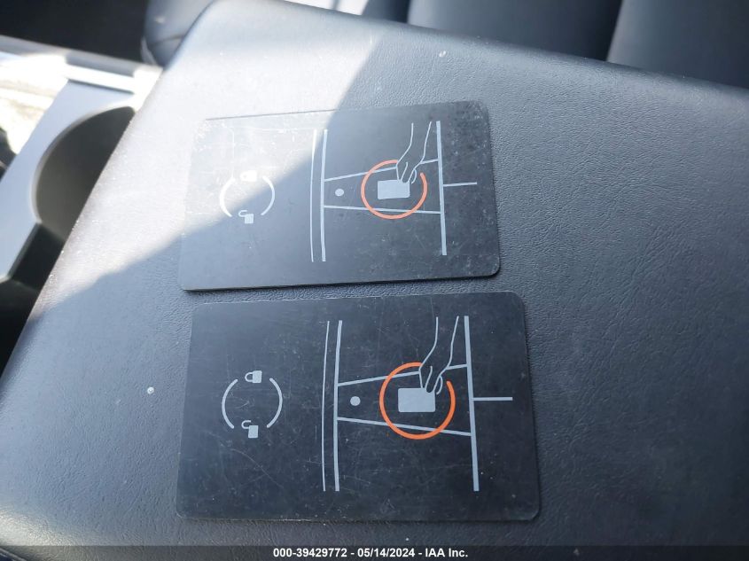 2022 Tesla Model 3 Long Range Dual Motor All-Wheel Drive VIN: 5YJ3E1EB3NF123251 Lot: 39429772