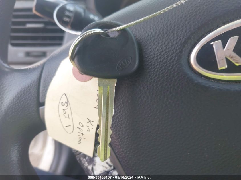 2009 Kia Optima Lx VIN: KNAGE228995311258 Lot: 39430137