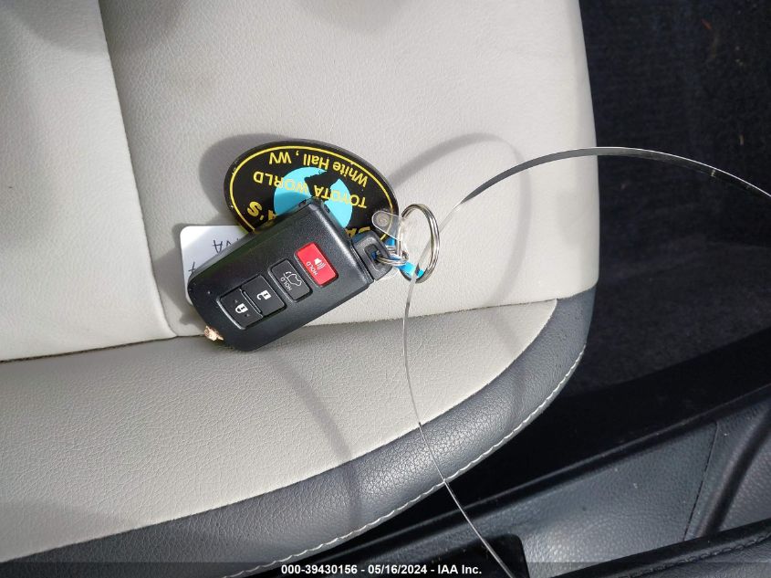 2017 Toyota Rav4 Limited VIN: JTMDFREV8HD215980 Lot: 39430156