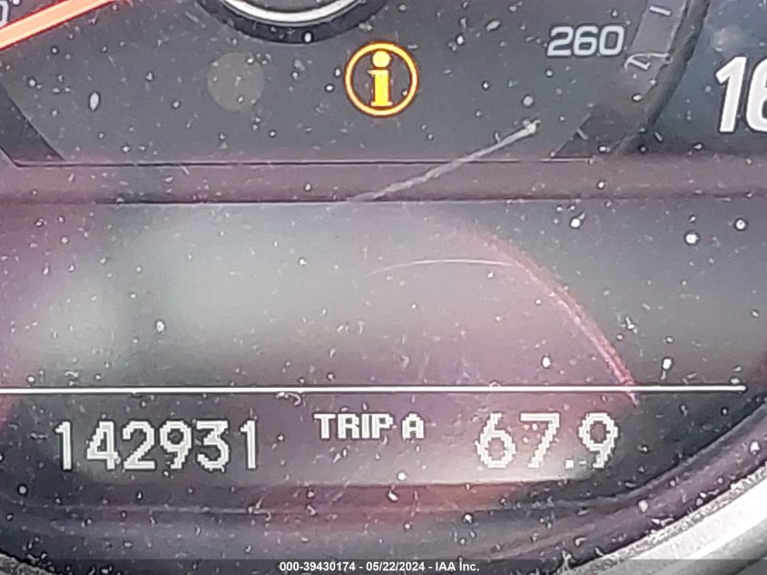 2010 Acura Rl 3.7 VIN: JH4KB2F60AC001299 Lot: 39430174