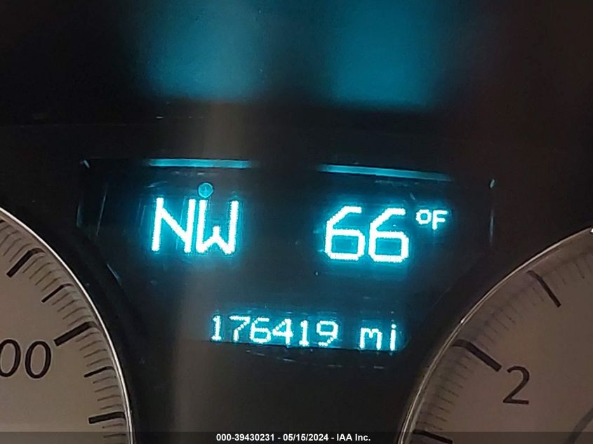 2008 Chrysler 300 Limited VIN: 2C3KK33G38H282689 Lot: 39430231