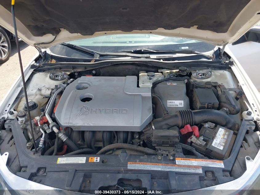 2011 Ford Fusion Hybrid VIN: 3FADP0L37BR110135 Lot: 39430373