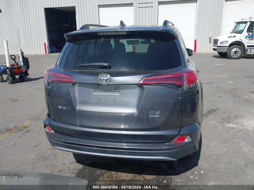 2018 TOYOTA RAV4 ADVENTURE/XLE - 2T3RFREVXJW784666
