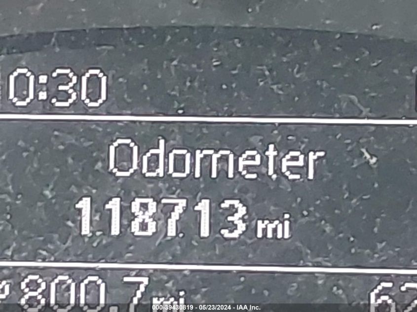 2013 Volkswagen Beetle 2.5L VIN: 3VW5P7AT0DM815592 Lot: 39430819