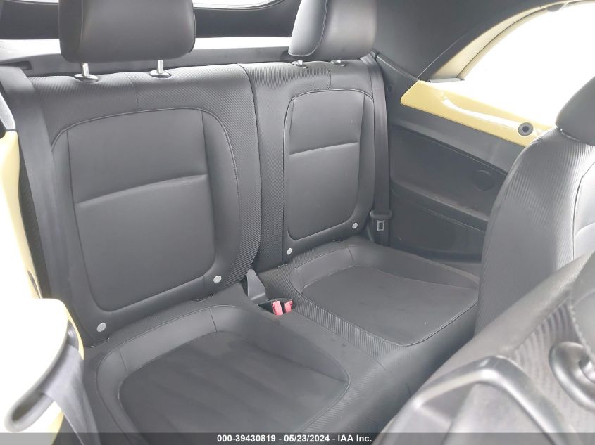 2013 Volkswagen Beetle 2.5L VIN: 3VW5P7AT0DM815592 Lot: 39430819