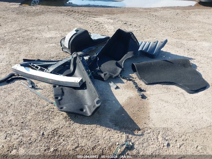 2019 Toyota Camry Le VIN: 4T1B11HK6KU687039 Lot: 39430953